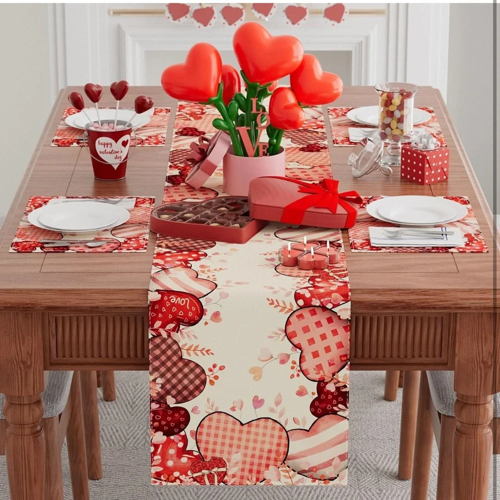 Valentine Heart Pattern Table Runner - Pink‎ & Red 13x120 inches